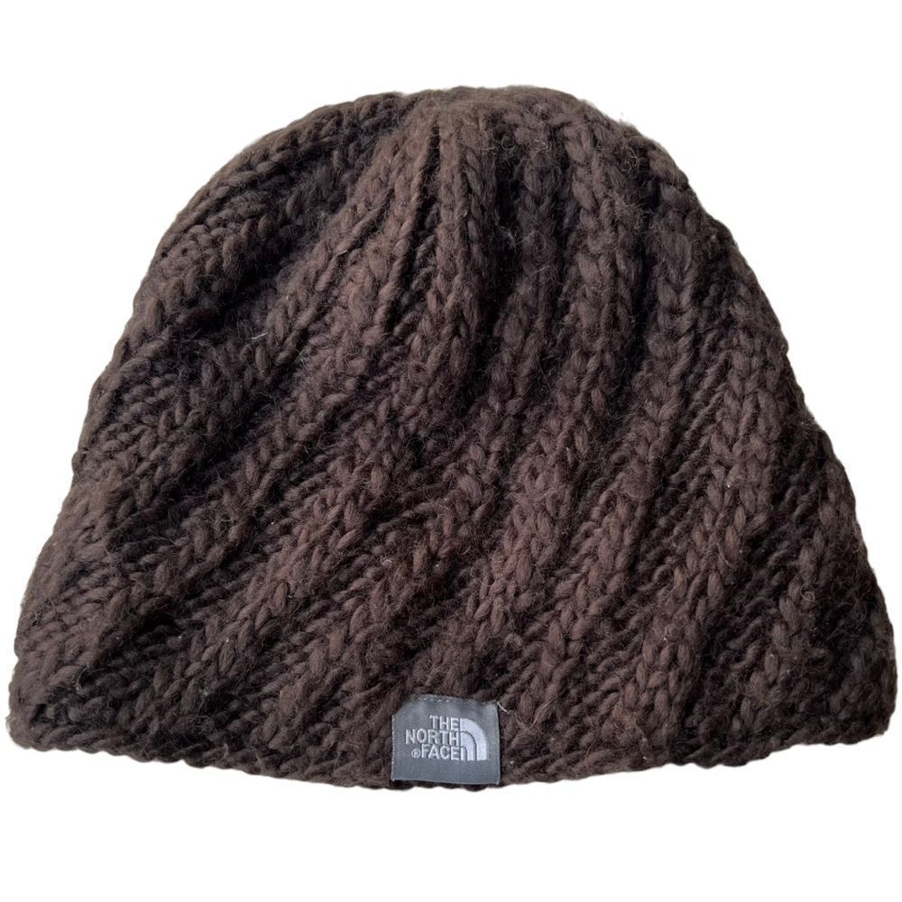 😊 3/$30 
The North Face Cable Minna Beanie hat in brown women’s one-size